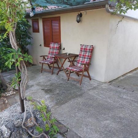 Apartmani Bugenvilija Brbinj المظهر الخارجي الصورة