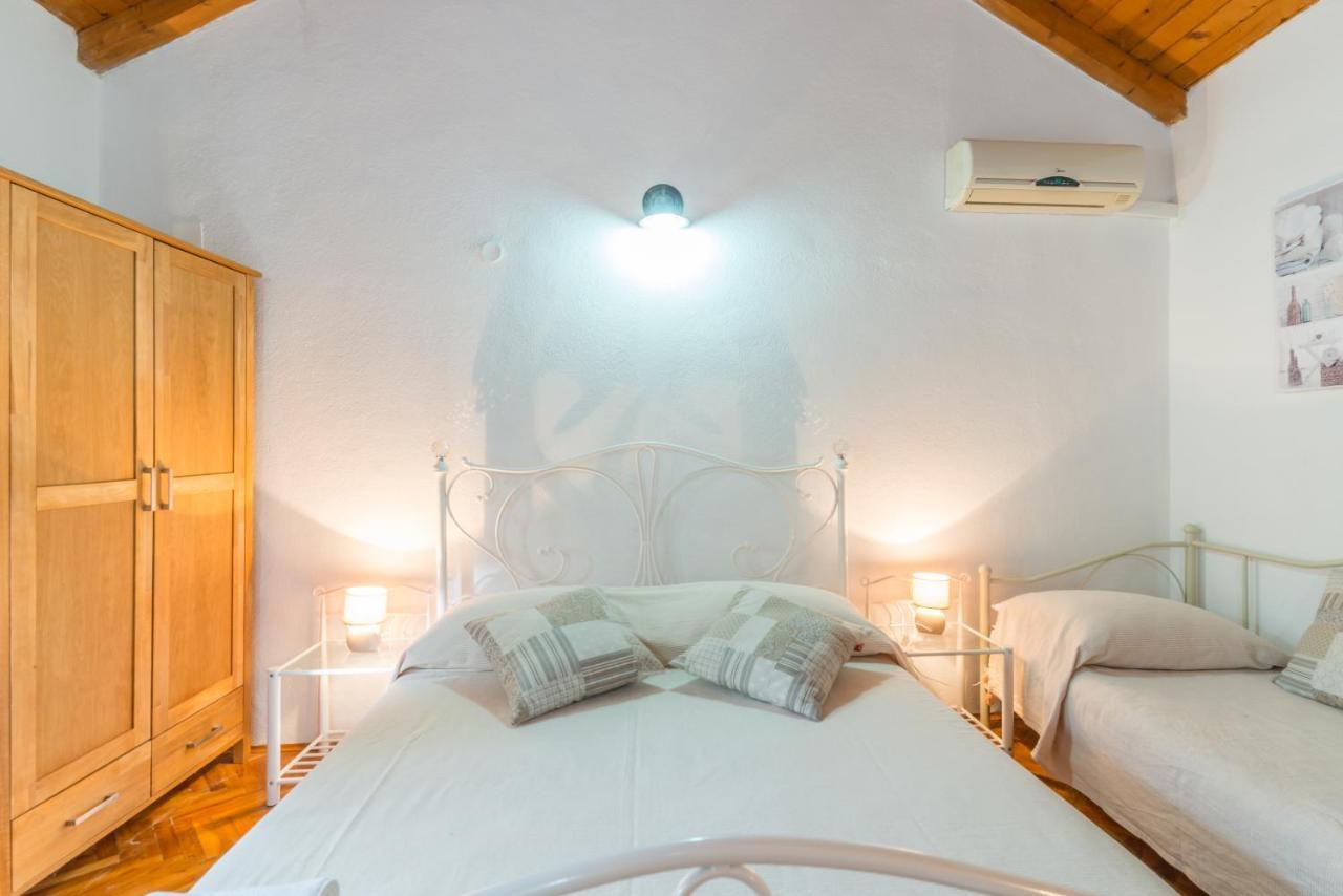 Apartmani Bugenvilija Brbinj المظهر الخارجي الصورة