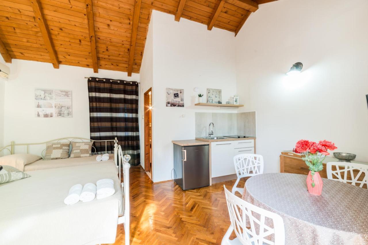Apartmani Bugenvilija Brbinj المظهر الخارجي الصورة